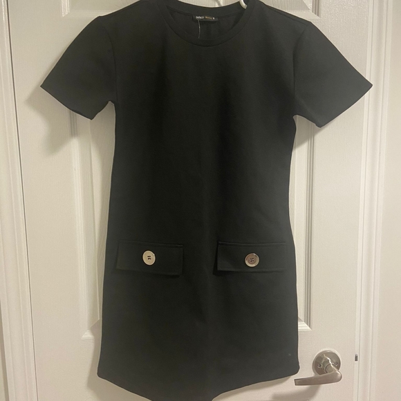 Dresses & Skirts - New short sleeve dress